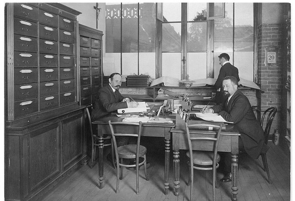 EI   Administration   04