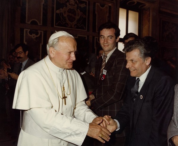 I   La Croix à Rome   15