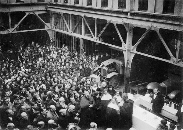 J   Oblates de l'Assomption à la Bonne Presse   04