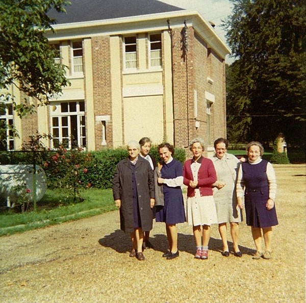 J   Oblates de l'Assomption à la Bonne Presse   05