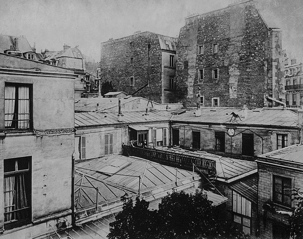 AI   Rue François Premier   01