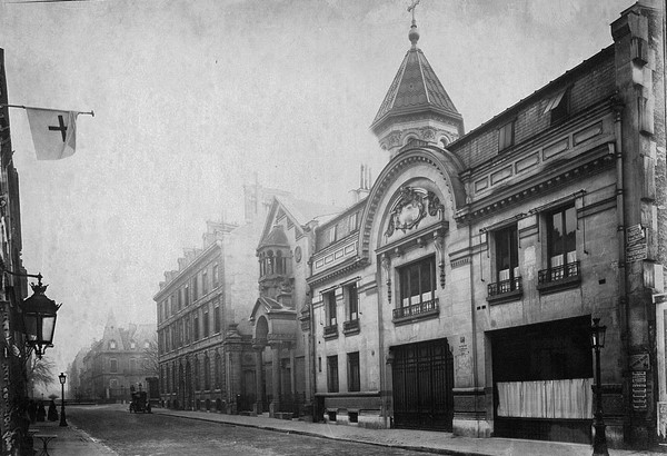 AIV   rue Jean GOUJON   01