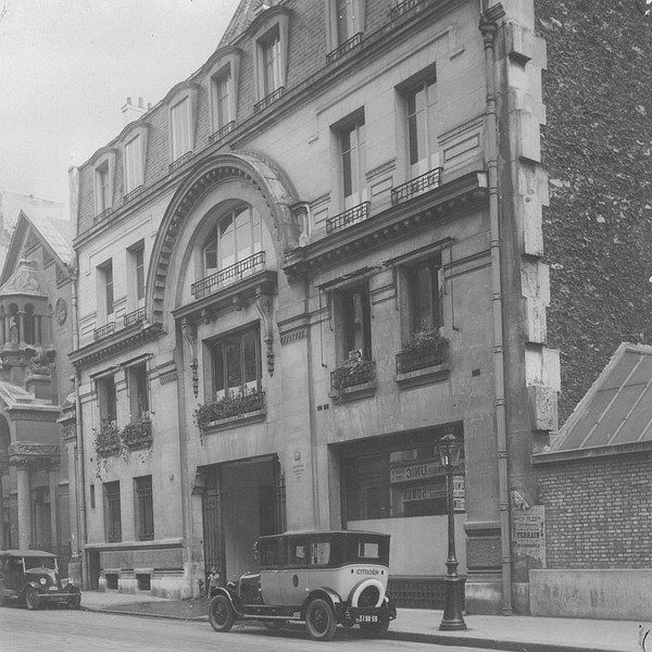 AIV   rue Jean GOUJON   03